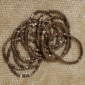 13 Stretchy Bracelets